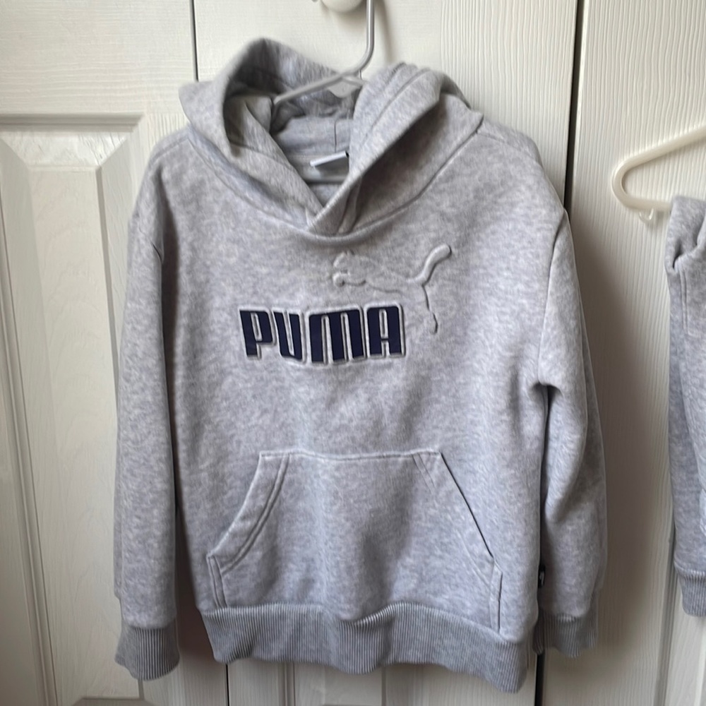 Puma boys set size XS 5/6 hoodie and pants